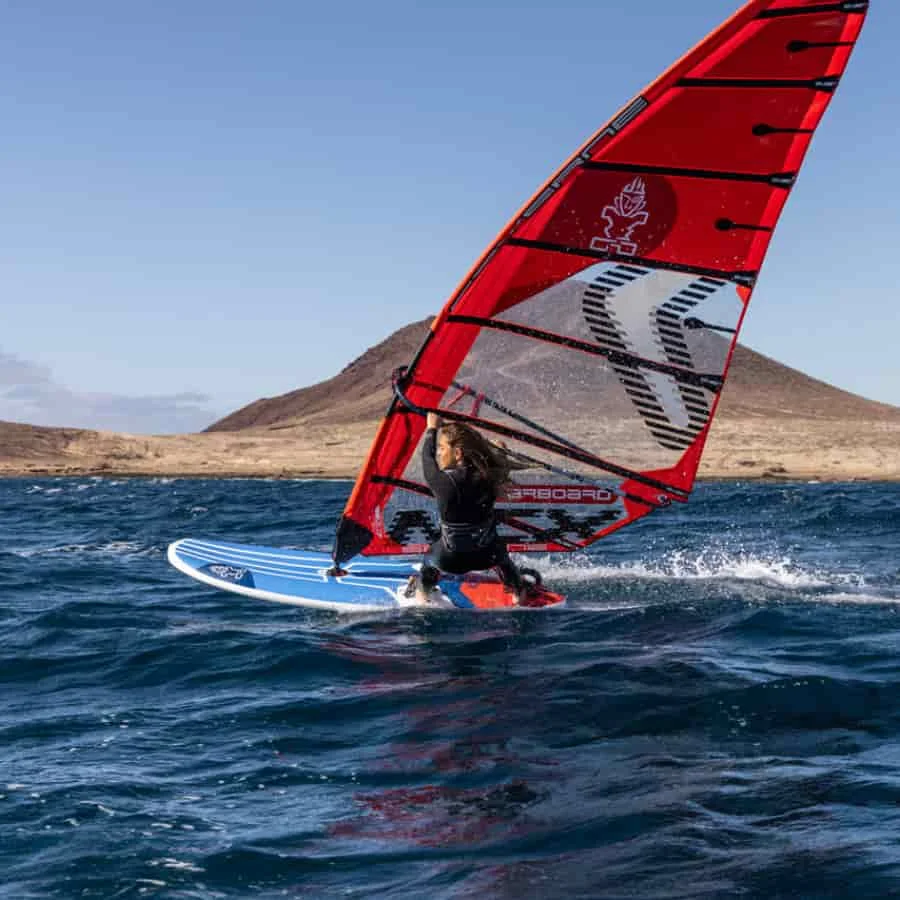 גלשן רוח Starboard Carve 2025