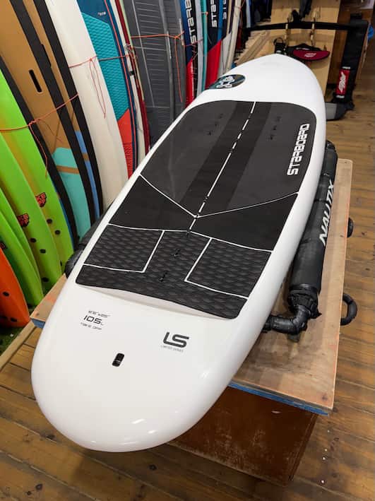 גלשן ווינג משומש Starboard Take Off 105L 2025