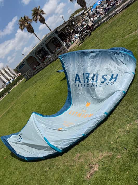 קייט סרפינג משומש Airush Lithium V13, 12m